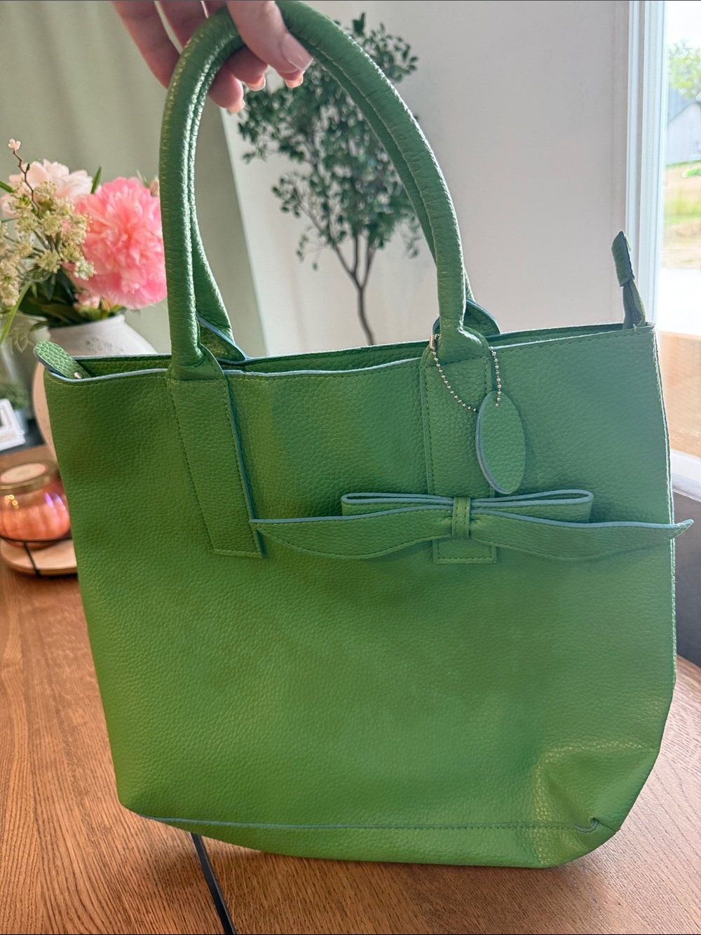 MSC Mainstreet Collection Green Bow-Accent Tote Bag with Top Handles